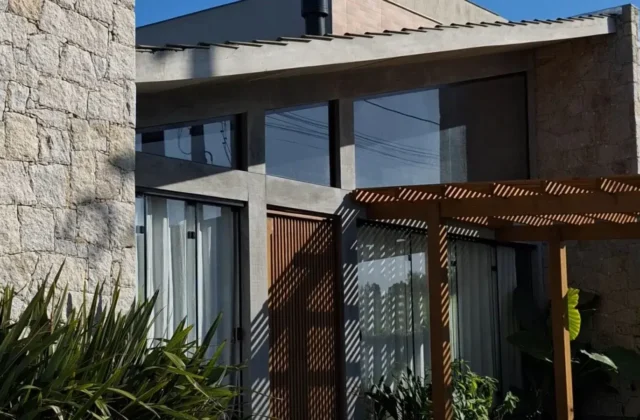 Construtora em Imbituba: Casa moderna e aconchegante! — Casas A Venda Em Imbituba Sc 13